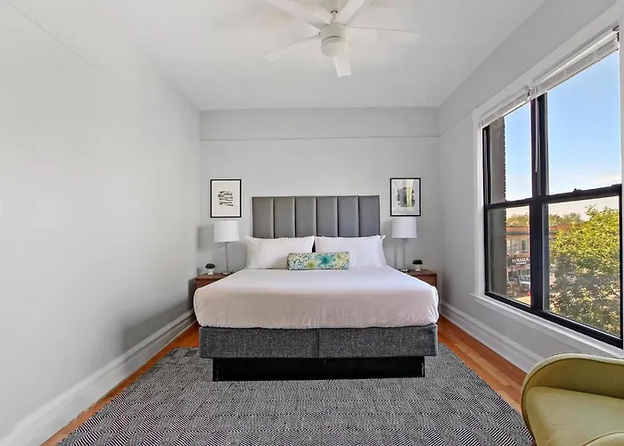 Comfy & Bright 3br Fully Furnished - Lincoln 3e Appartamento